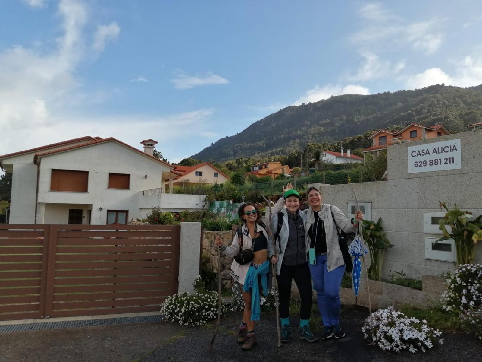 Rooms Peregrinos B Casa Alicia Rosal Exterior foto